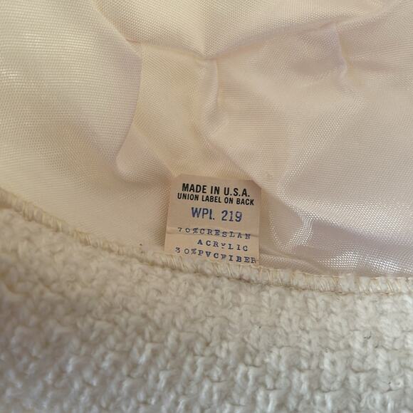 Vintage 60s Cream Knit Cloche Hat Made in USA - Picture 5 of 6